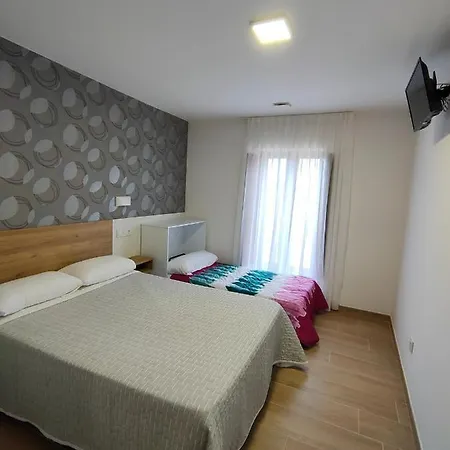 El Pino Πανσιόν *