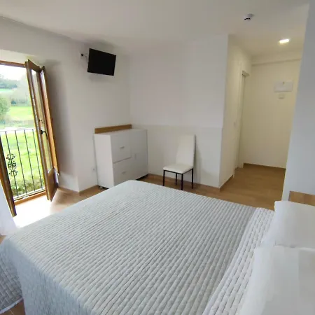 El Pino Πανσιόν Penagos