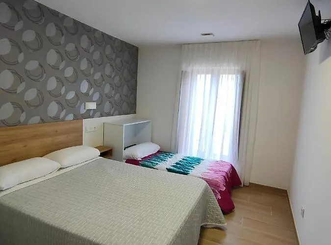 El Pino בית הארחה *