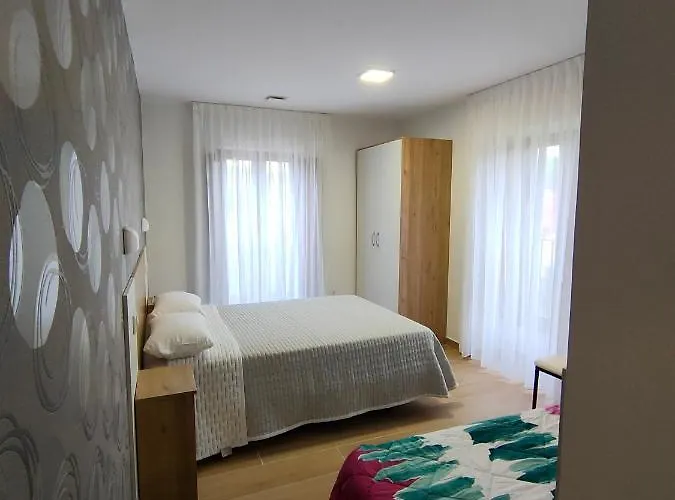 El Pino בית הארחה Penagos