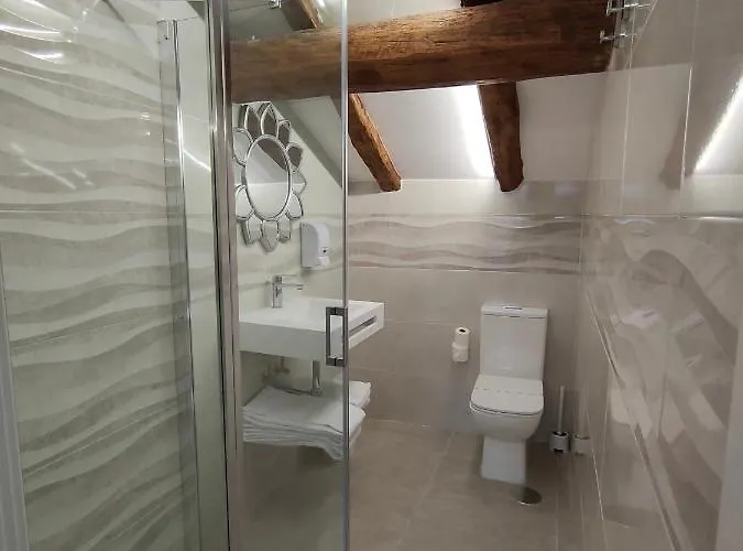 El Pino בית הארחה Penagos